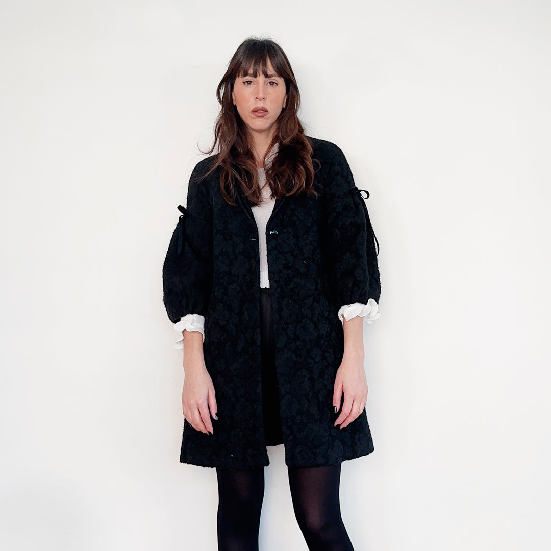 COAT COQUETTE NEGRO